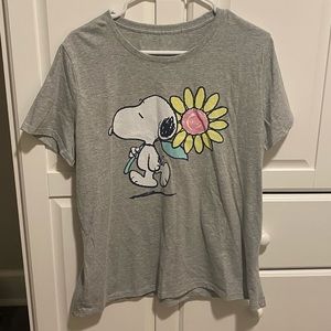 snoopy t-shirt